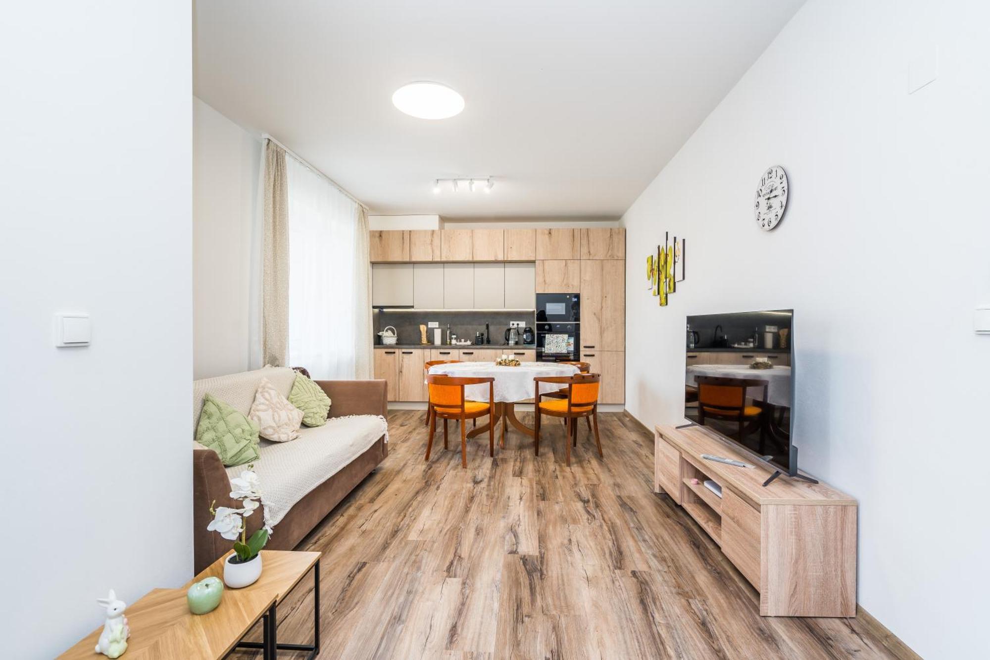 Perla Hradce 103 Appartement Hradec Králové Buitenkant foto