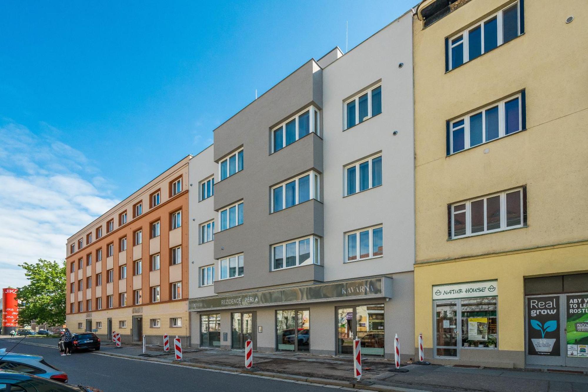 Perla Hradce 103 Appartement Hradec Králové Buitenkant foto